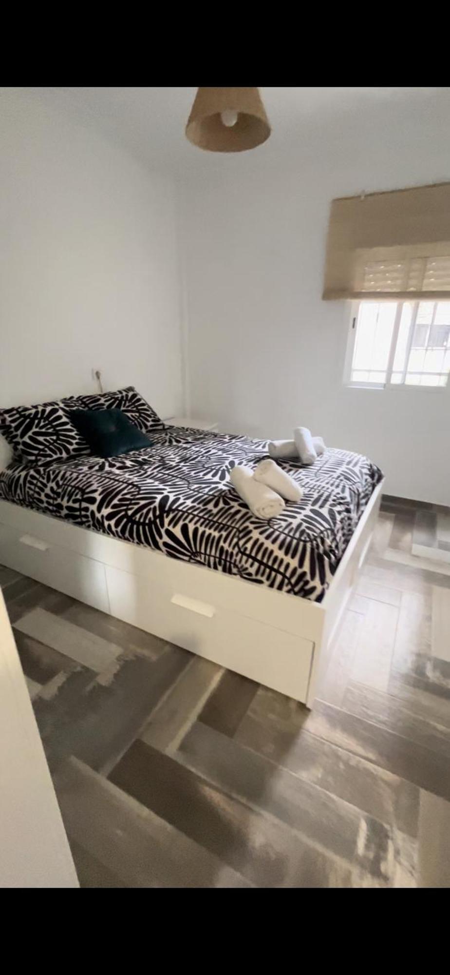 Lovely Rooms En Piso Compartido Sevilha Exterior foto