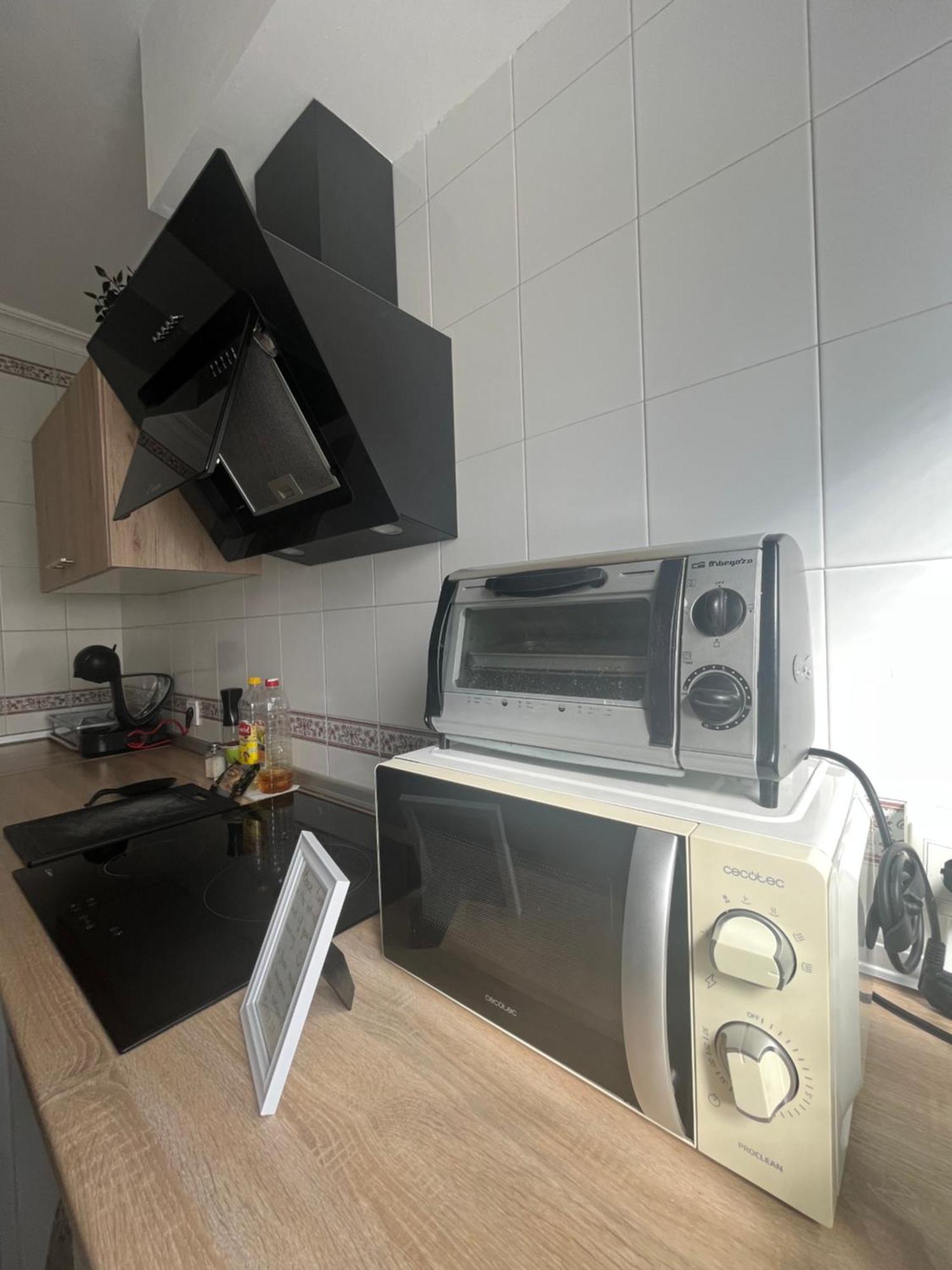 Lovely Rooms En Piso Compartido Sevilha Exterior foto
