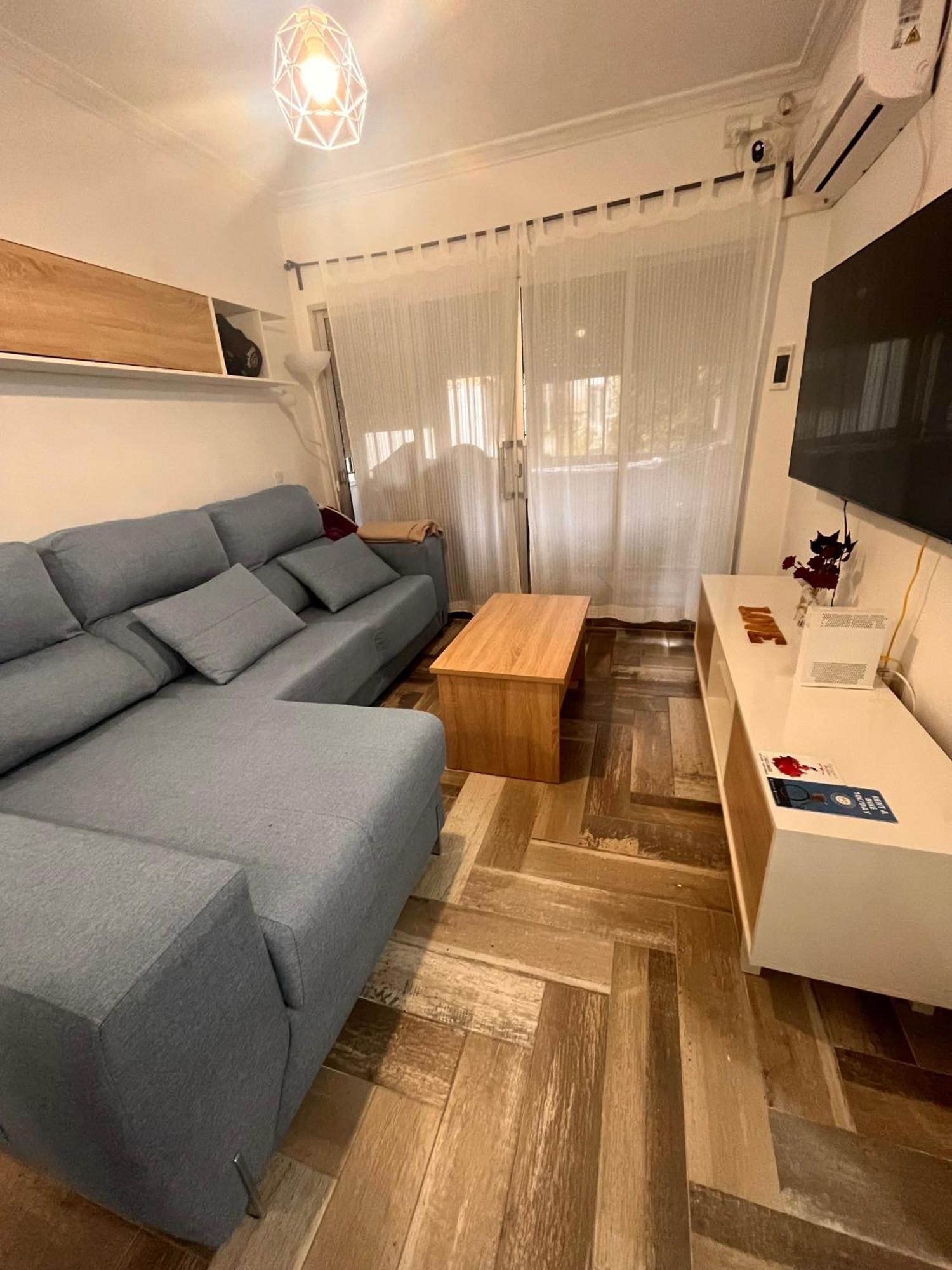 Lovely Rooms En Piso Compartido Sevilha Exterior foto